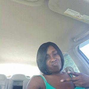 Meet your Posher, Meshia